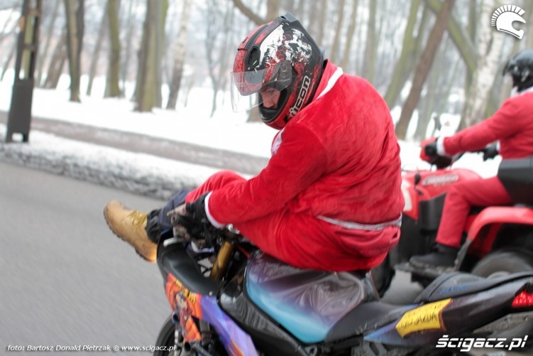 stunt-Mikolaje na motocyklach 2010 3City-24
