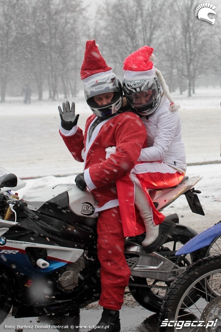 trojmiejscy mikolajowie na motocyklach w 2010 (4)