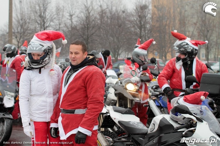 trojmiejscy mikolajowie na motocyklach w 2010 (7)