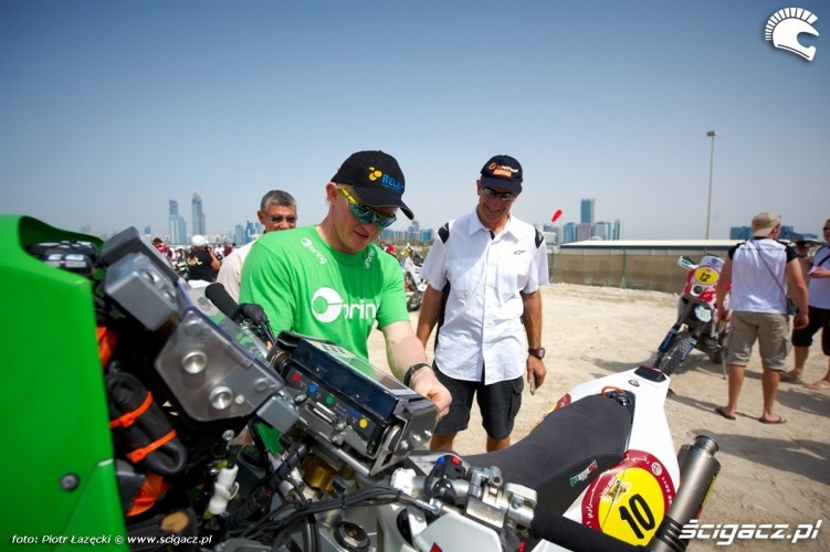 ULLEVALSETER Abu Dhabi Desert Challenge 2011