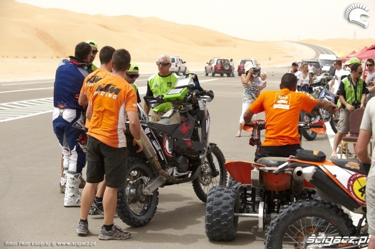 ktm racing Abu Dhabi Desert Challenge 2011