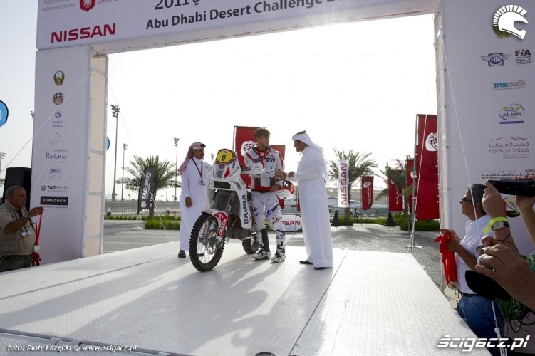 meta przygonski Abu Dhabi Desert Challenge 2011