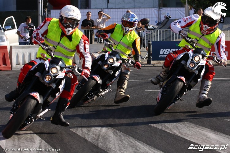 Wyscig motocyklistow Verva Street Racing Warszawa