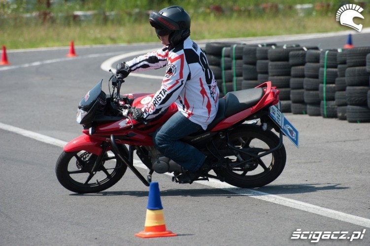 klatka na motocyklu Honda Gymkhana Radom 2012