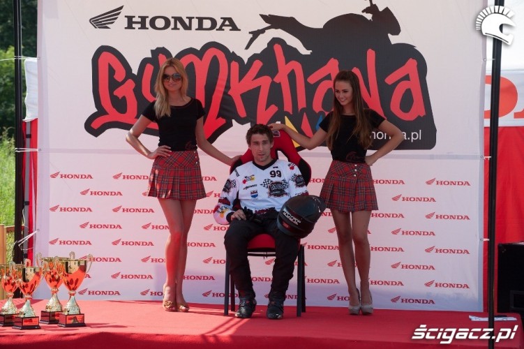 wsrod kobiet Honda Gymkhana Radom 2012