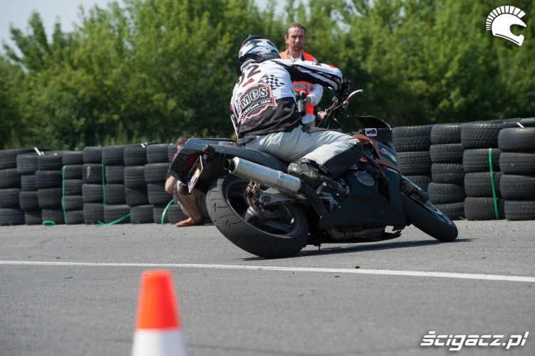 zlozenie motocykla Honda Gymkhana Radom 2012