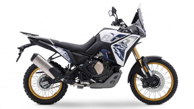 Voge-800-Rally 19742 1