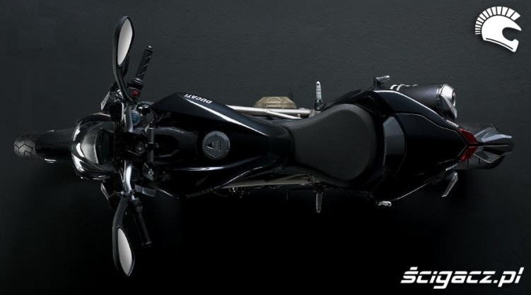 Ducati Streetfighter 04