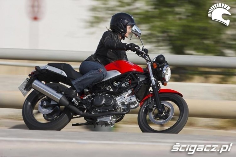 VTR250 2009 laska w zakrecie