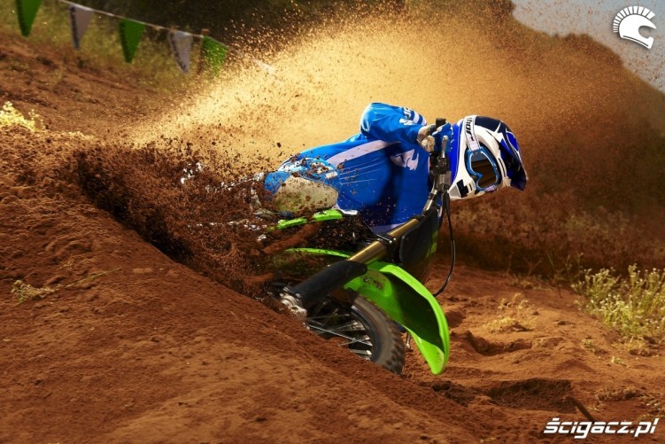 Kawasaki KX250Fi 2011 na bandzie