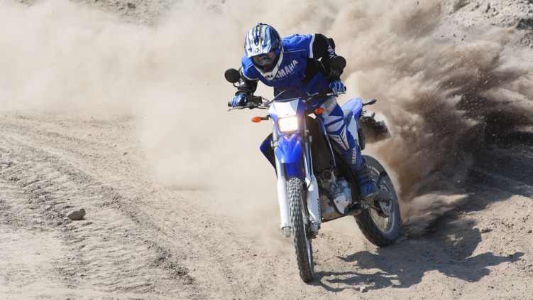 2008-WR250R-action-12 tcm65-209566