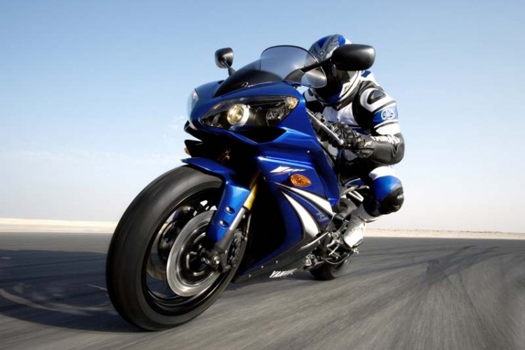 Yamaha YZF R1 2007 24