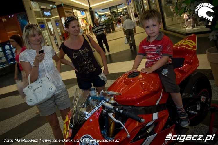 motocykl wyscigowy dziecko