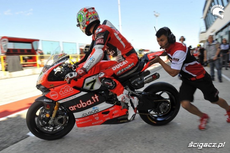 Pit Aruba Ducati Corse World Superbike Team