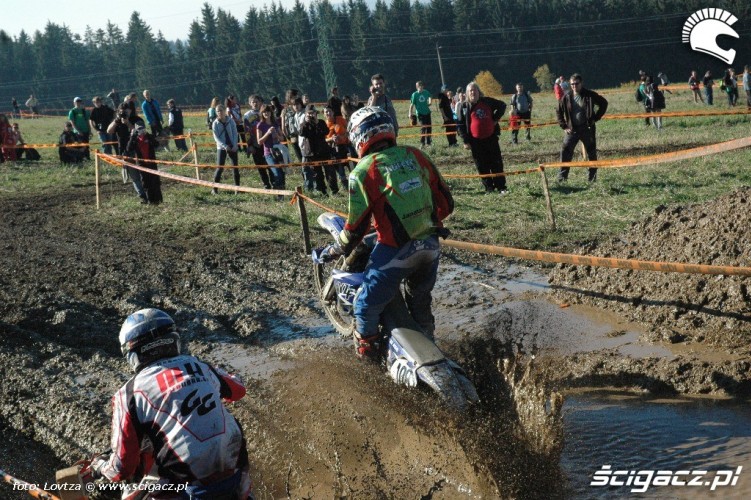 27 inni przejezdzali