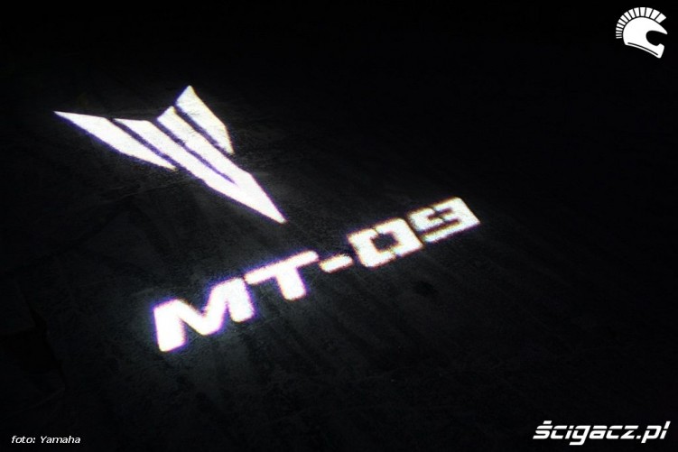 Yamaha MT 09 logo