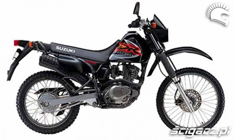 Suzuki DR125