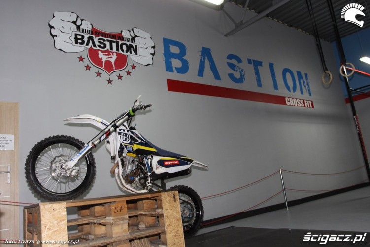 huska bastion trening motocyklisty