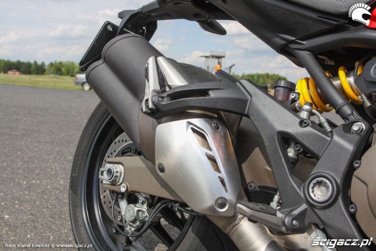 Tyl motocykla Ducati Monster 821