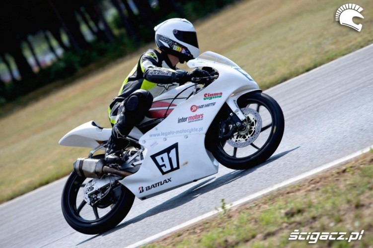 Sebastian Grausam Moto3