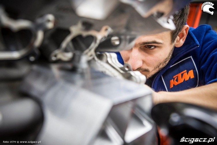 KTM Mechanic 2015