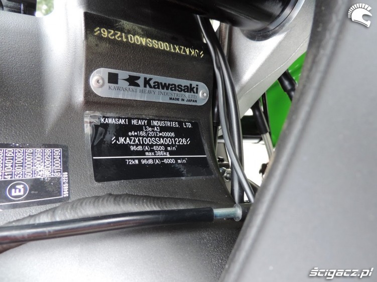 Kawasaki ZX 10R 2016 tabliczka znamionowa