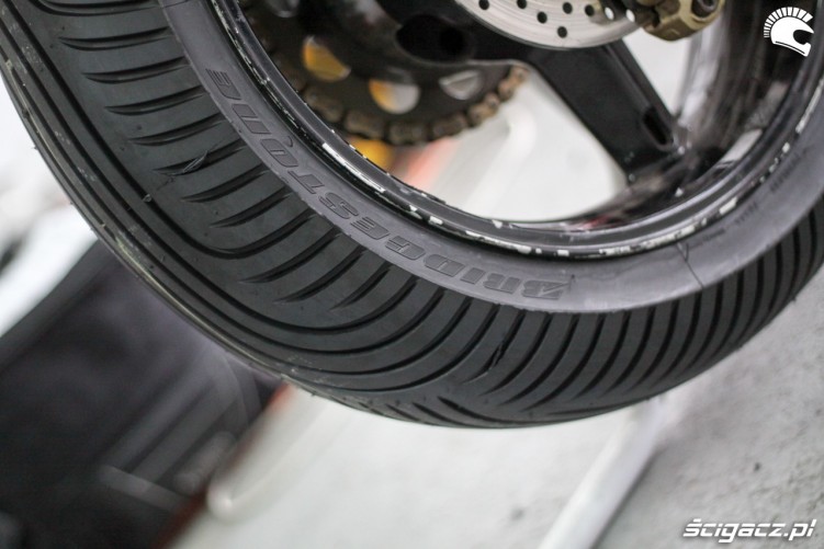 Tyl bieznik Bridgestone Battlax Racing Rain