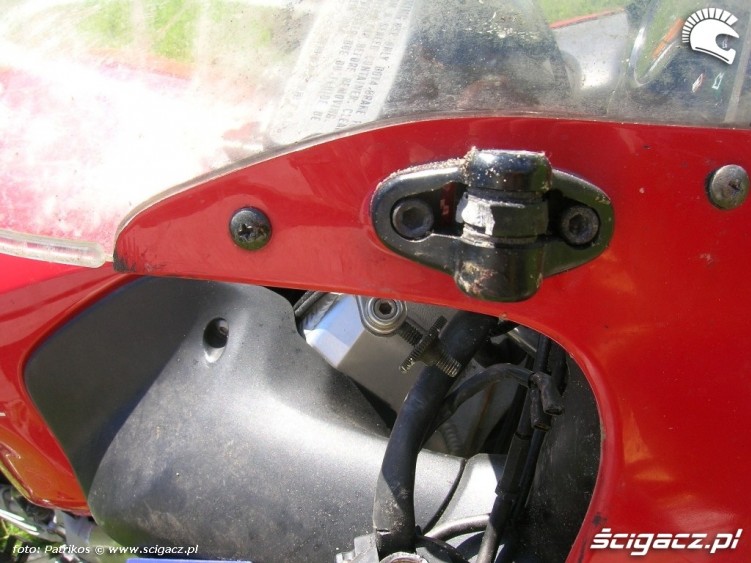urwane lusterko Honda CBR 600F4