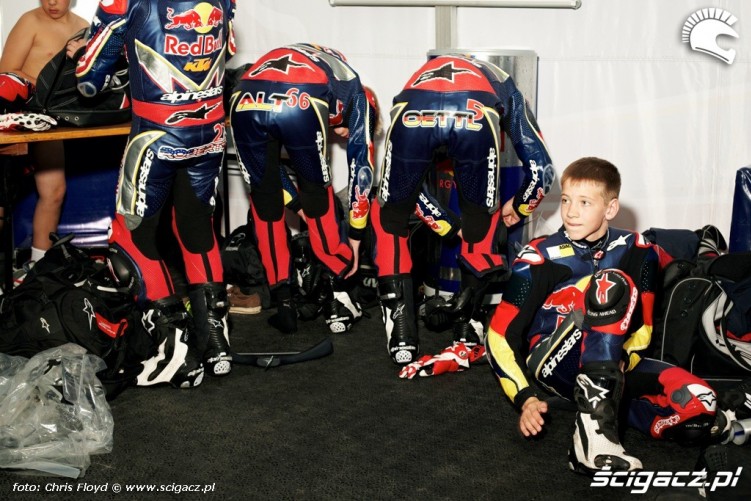 Przygotowanie do startu Red Bull Rookies Cup