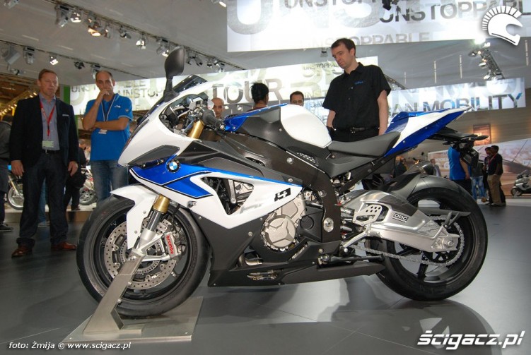 BMW HP4