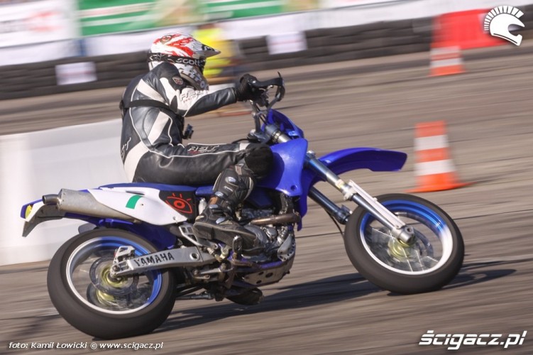 Motocyklista Supermoto Intercars Motor Show 2014