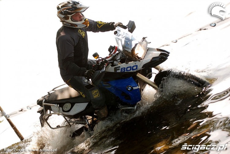 Jezioro Lubie jazda motocyklem