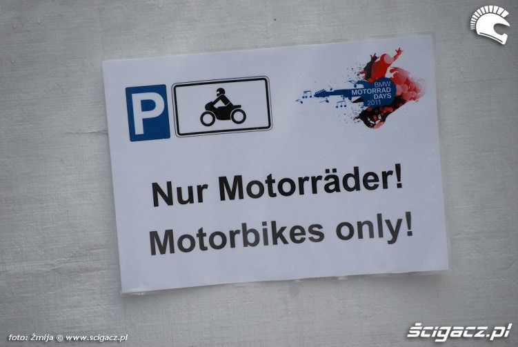 Kartka parking tylko dla motocykli