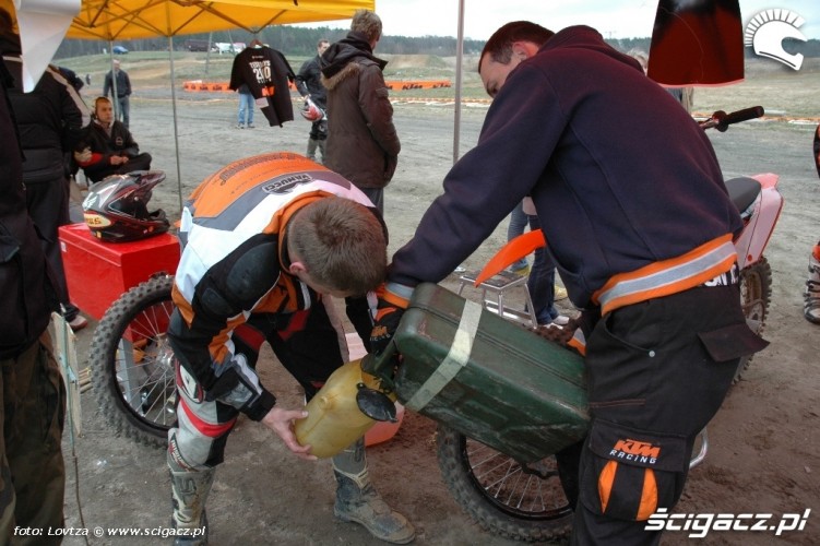 Test Days KTM Olsztyn uzupelnianie paliwa