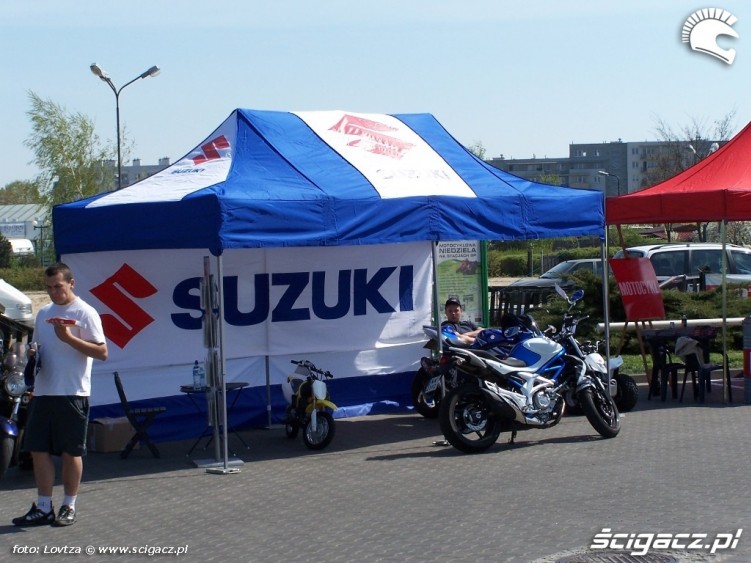 Motocyklowa niedziela na Stacjach BP Suzuki