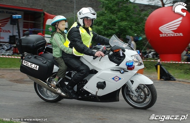 Motocykl policyjny BMW