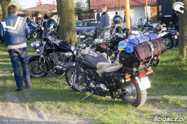 obladowany motocykl rozpoczecie sezonu 2009 mlodzi mlodym czestochowa 2009 a mg 0207