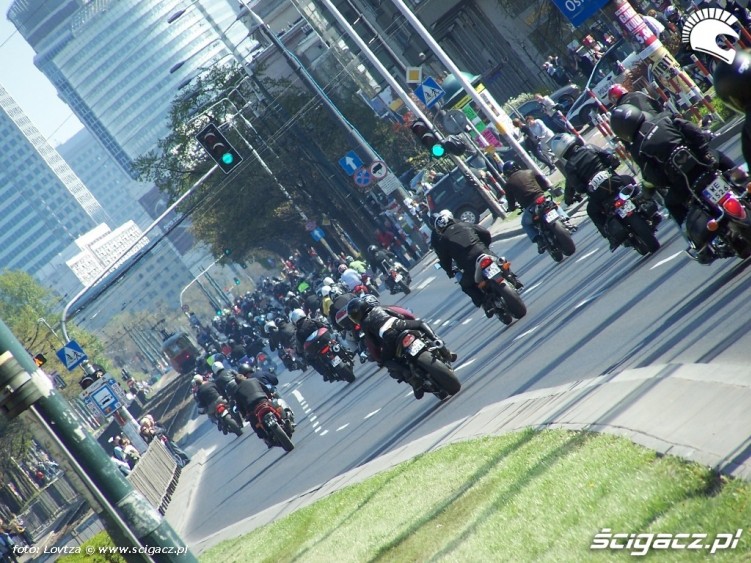Parada Motocyklistow Warszawa 2009 7