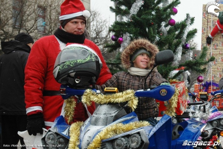 chlopczyk na quadzie parada motocyklistow - mikojakow trojmiasto 2010