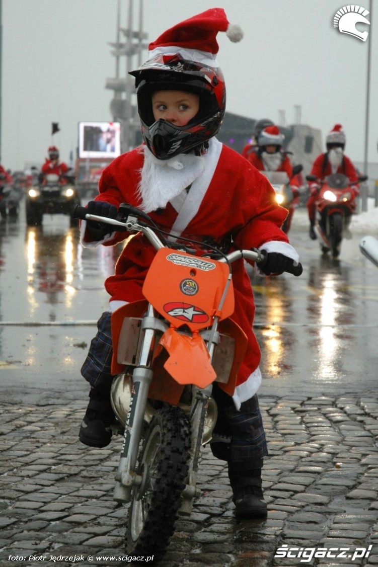 mlody mikolaj na moto parada motocyklistow - mikojakow trojmiasto 2010