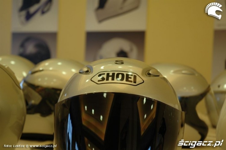 Shoei J-Wing