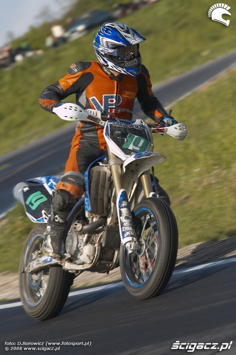 bartek cempel zakret lublin supermoto motocykle 2008 c mg 0136