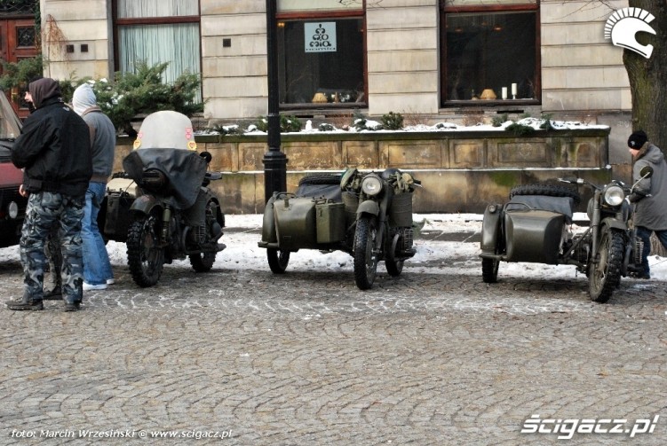 motocykle zabytkowe zima