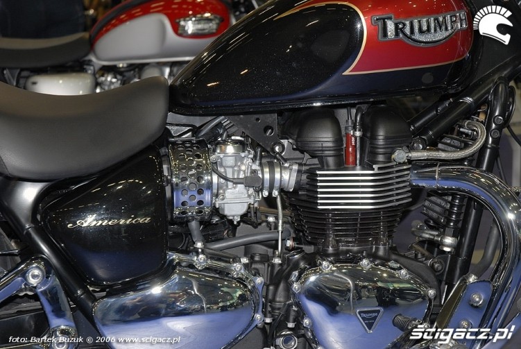 intermot Triumph gaznik cylinder modele 2007 02