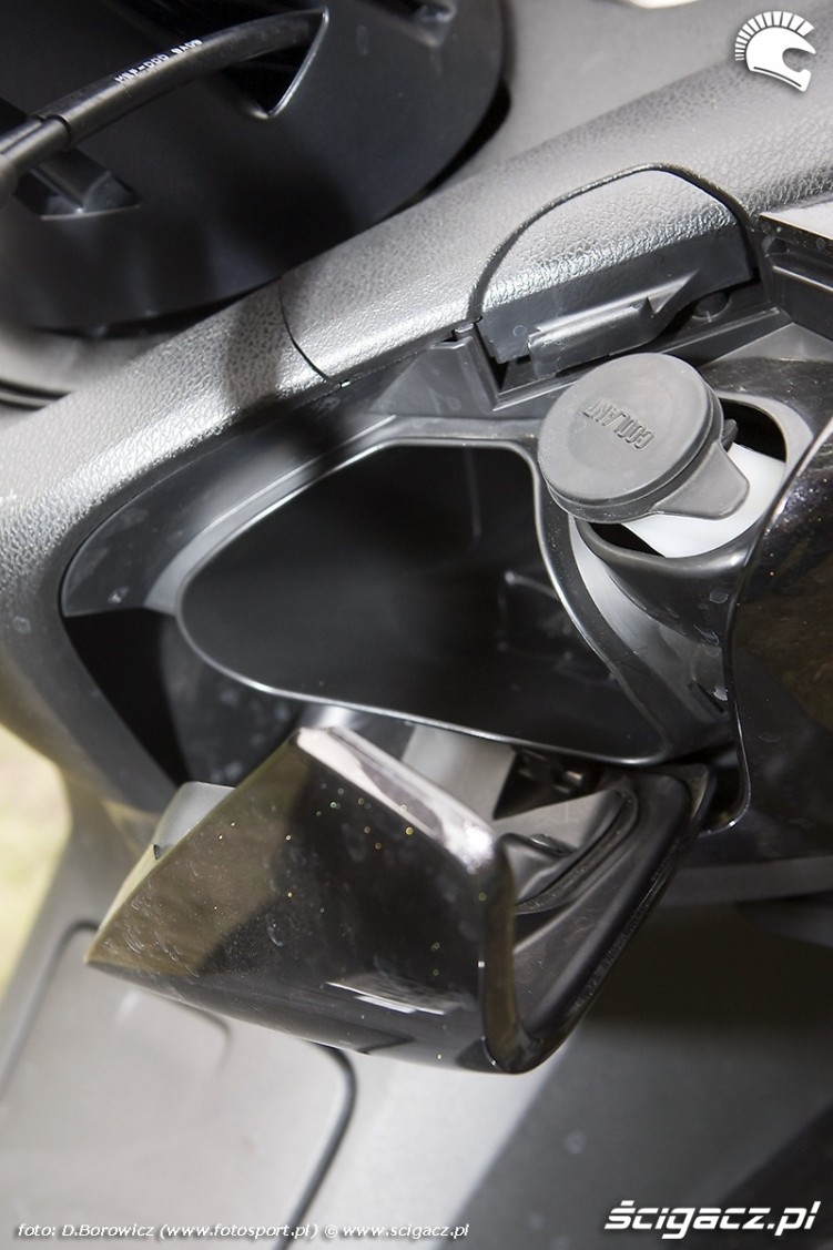 schowek prawy sw-t400 honda test a mg 0384