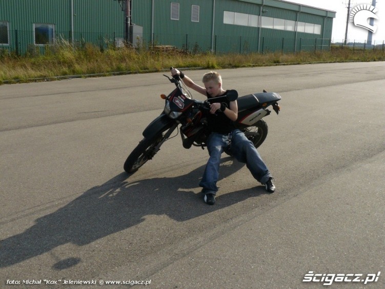 stunt supermoto