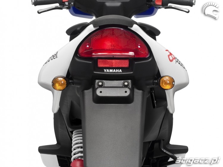 Yamaha Aerox race replica tyl