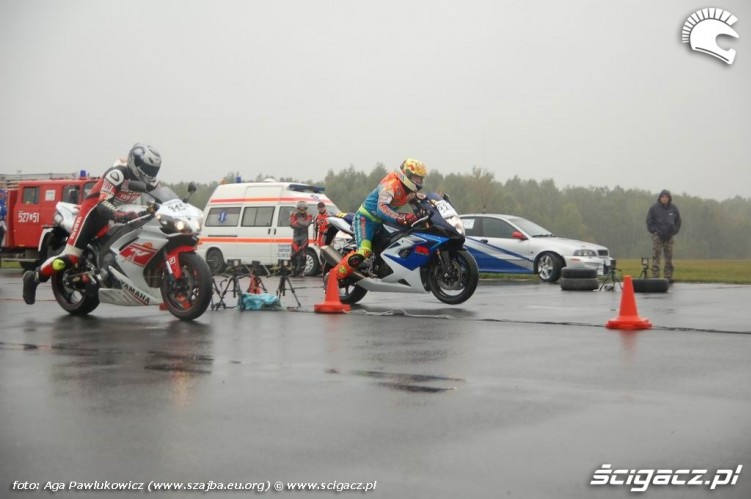 Ryki 1 4 mili Yamaha vs Suzuki