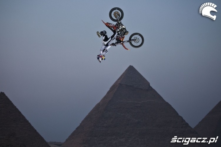 Red Bull X-Fighters specjalny pokaz w Egipcie
