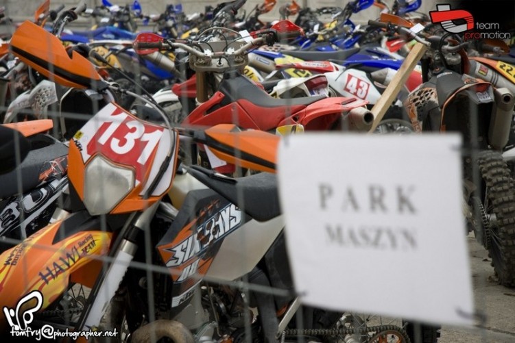 enduro opole motocykle w parku maszyn